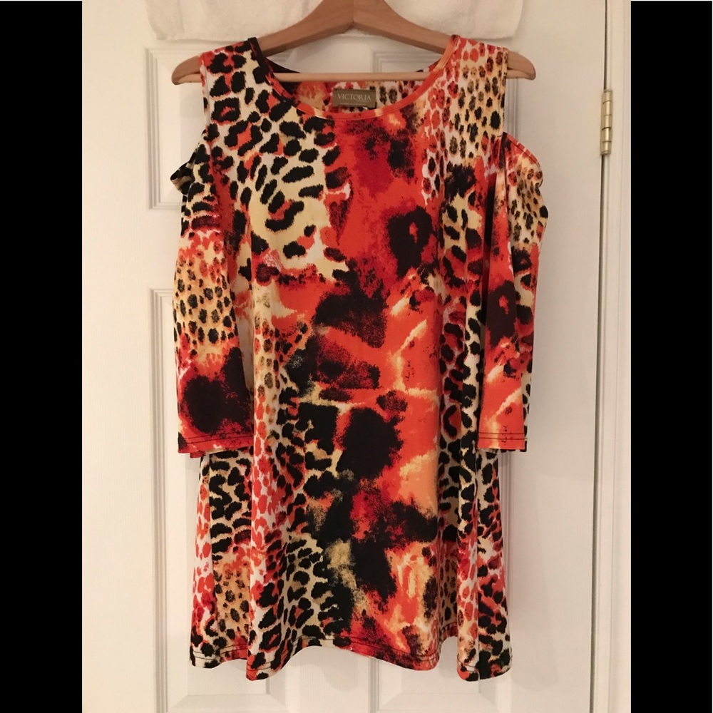 Victoria Collection cold shoulder top
